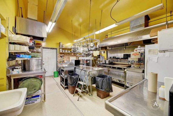Yacht Basin Restaurant and Mobile Home Park: 7035 Canyon Ferry Rd, Helena, MT 59602